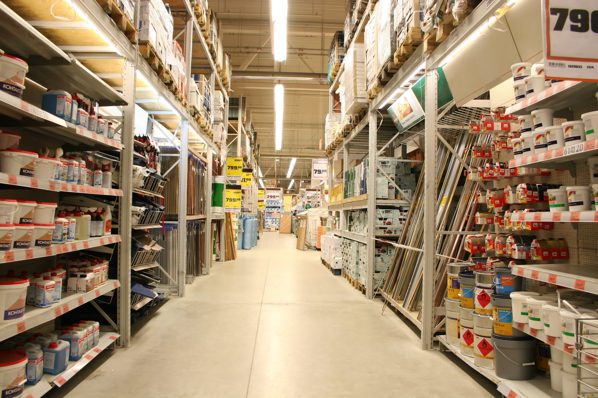 מדפים למחסן